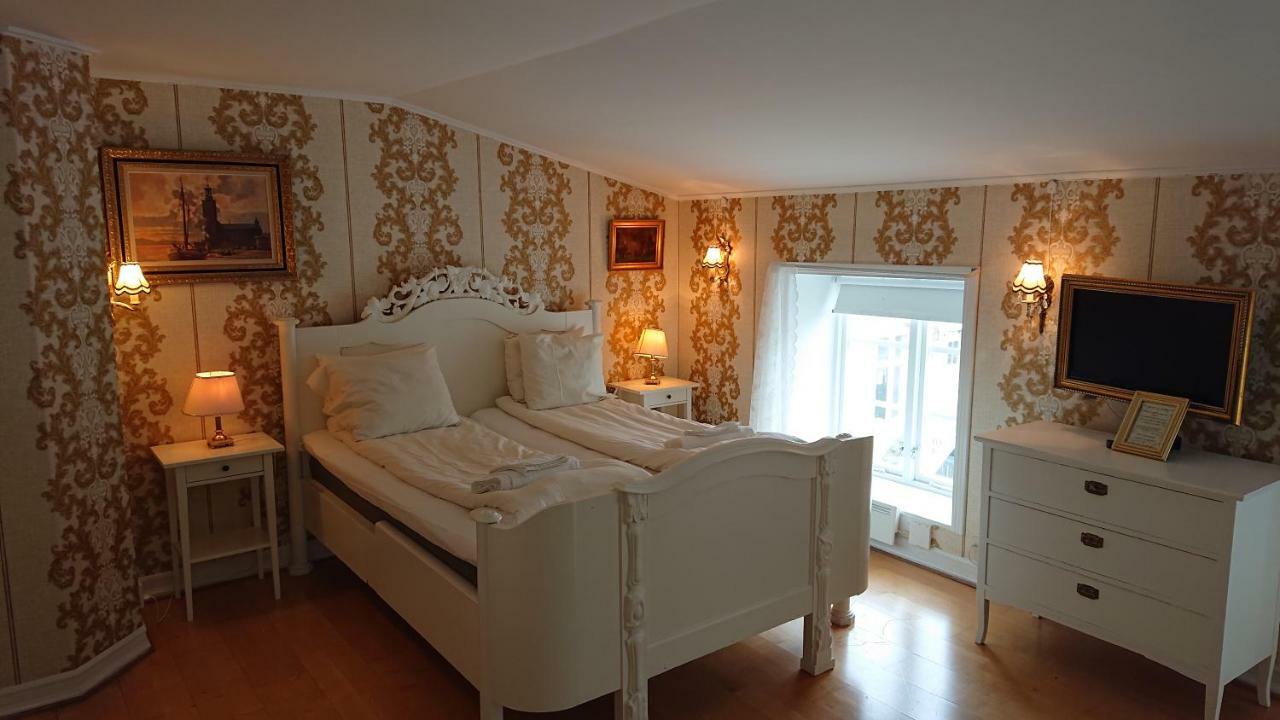 Aamiaismajoitus Garvaregarden , Och Cafe 3*